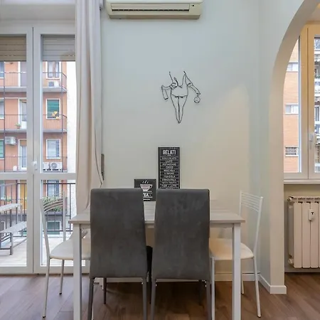 Apartment Xenia - In Via Console Marcello Milan